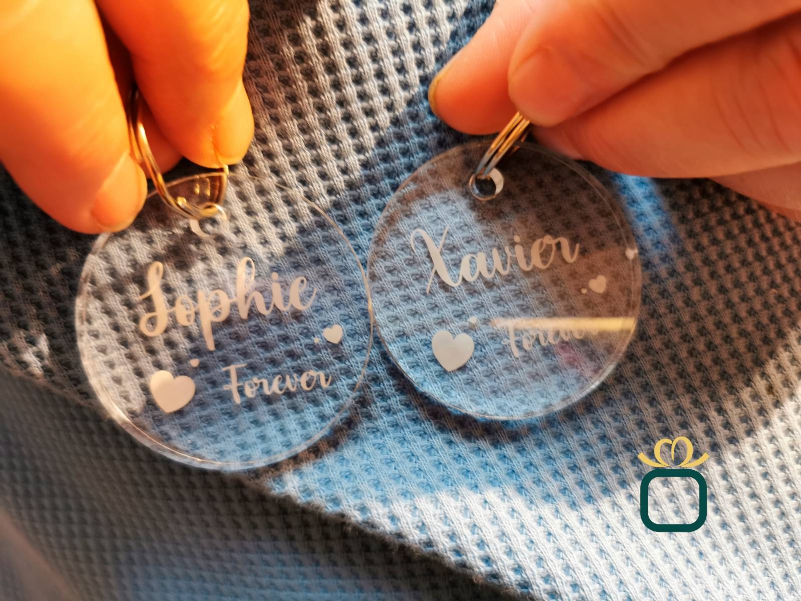 Trouver une entreprise pour réaliser des porte-clés personnalisés en plexiglas à Bordeaux 33