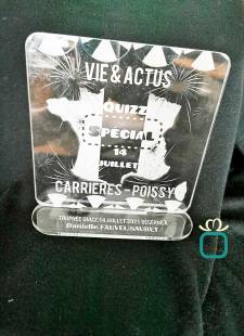 Réaliser des trophées en plexiglas personnalisés à Carrières-sous-Poissy 78